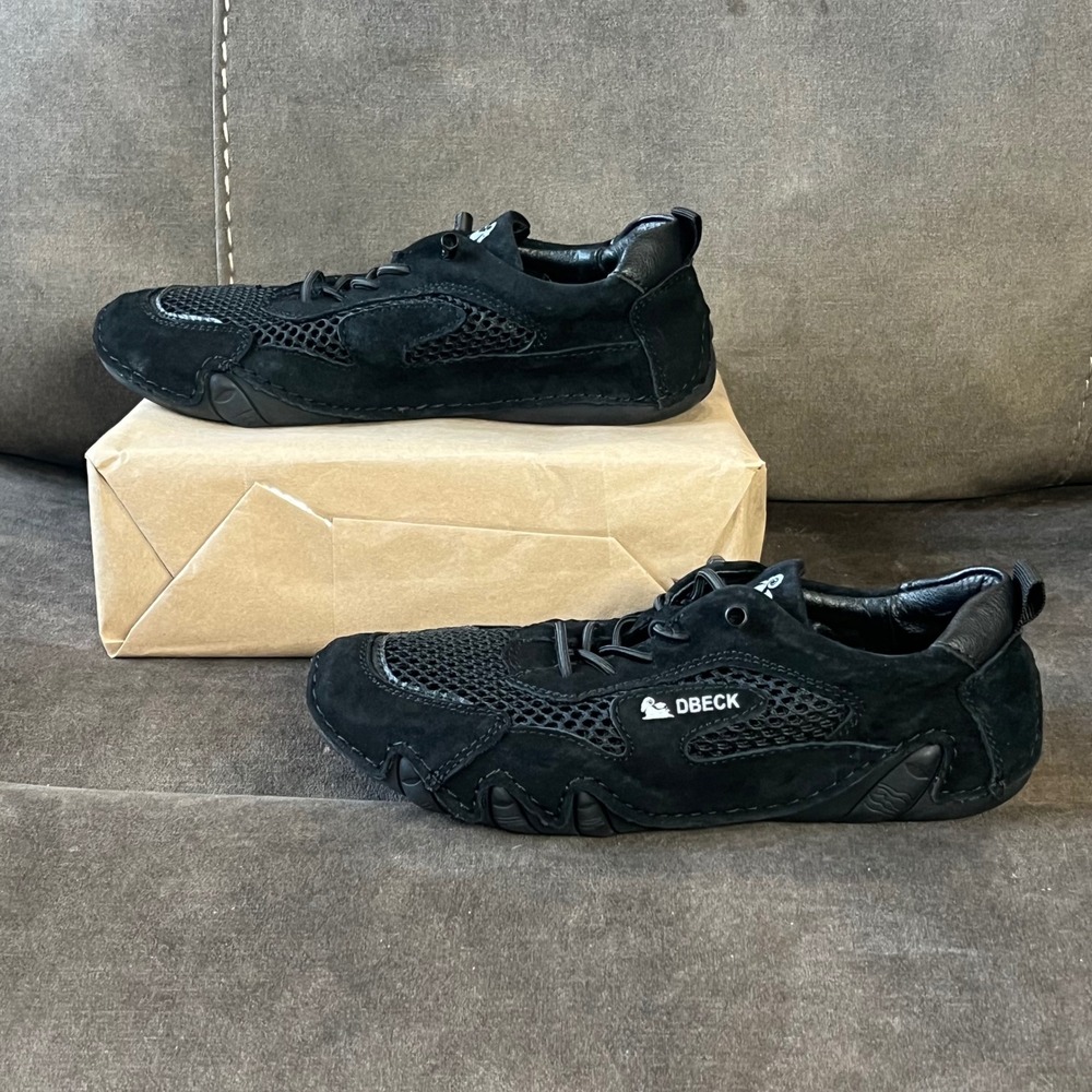 DBECK Women's Black Mesh & Suede Low-Top Sneakers Size 8 EUC Casual